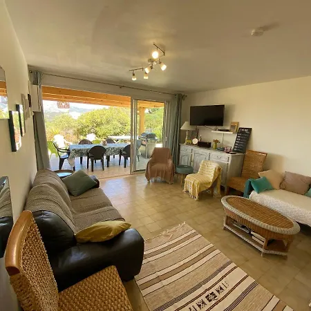 Hébergement de vacances Charlotte De Charme 2 à 6 Personnes
