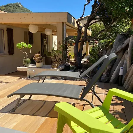 Hébergement de vacances Charlotte De Charme 2 à 6 Personnes *