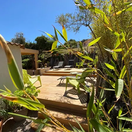 Hébergement de vacances Charlotte De Charme 2 à 6 Personnes *